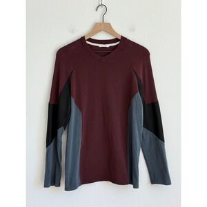 Theory 38 Colorblock Long Sleeve V-Neck Top Small Burgundy Athleisure Gorpcore